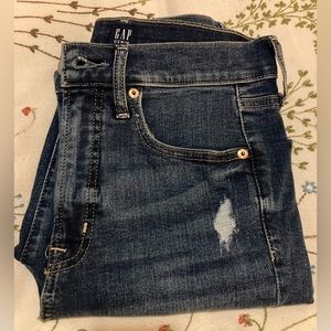 Gap High Rise True Skinny • Size 27/4 Regular • NWOT • excellent condition